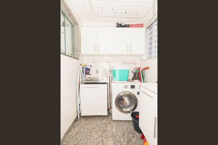 Apartamento à venda com 94m², 3 quartos e 1 vagaÁrea de Serviço