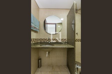 Casa à venda com 250m², 3 quartos e 8 vagas Casa à venda com 250m², 3 quartos e 8 vagasBanheiro Social 1