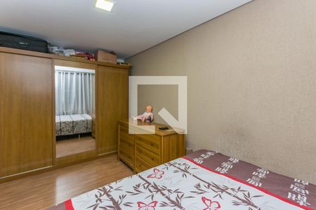 Casa à venda com 250m², 3 quartos e 8 vagas Casa à venda com 250m², 3 quartos e 8 vagasSuíte