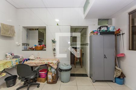 Casa à venda com 250m², 3 quartos e 8 vagas Casa à venda com 250m², 3 quartos e 8 vagasÁrea de Serviço