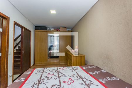 Casa à venda com 250m², 3 quartos e 8 vagas Casa à venda com 250m², 3 quartos e 8 vagasSuíte