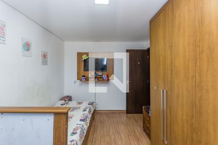 Casa à venda com 250m², 3 quartos e 8 vagas Casa à venda com 250m², 3 quartos e 8 vagasQuarto 3