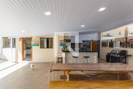 Casa à venda com 250m², 3 quartos e 8 vagas Casa à venda com 250m², 3 quartos e 8 vagasÁrea comum