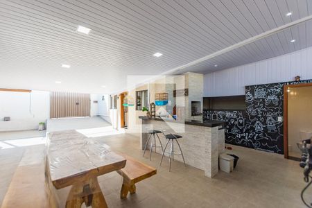 Casa à venda com 250m², 3 quartos e 8 vagas Casa à venda com 250m², 3 quartos e 8 vagasÁrea comum