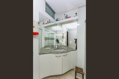 Casa à venda com 250m², 3 quartos e 8 vagas Casa à venda com 250m², 3 quartos e 8 vagasBanheiro da Suíte