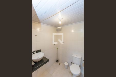 Casa à venda com 250m², 3 quartos e 8 vagas Casa à venda com 250m², 3 quartos e 8 vagasBanheiro Social 3