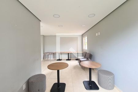 Apartamento para alugar com 35m², 2 quartos e 1 vagaÁrea comum - Salão de festas