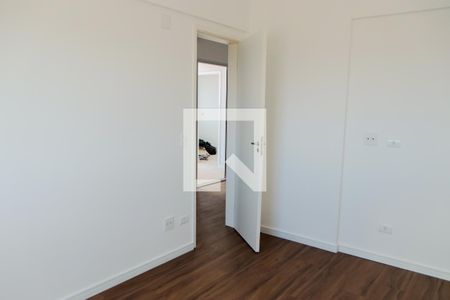 Quarto 1 de apartamento para alugar com 2 quartos, 65m² em Parque Esplanada, Embu das Artes