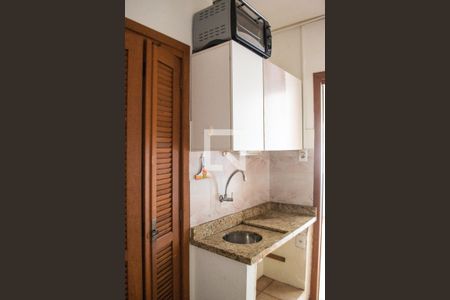Cozinha  de apartamento à venda com 1 quarto, 20m² em Centro Histórico, Porto Alegre