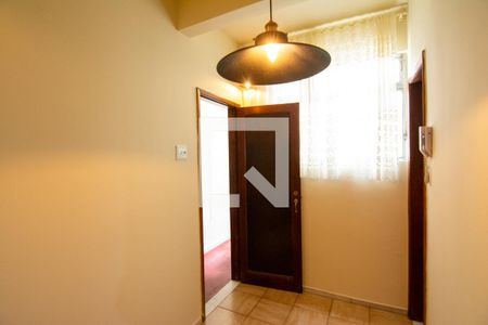 Corredor de apartamento para alugar com 3 quartos, 82m² em Gutierrez, Belo Horizonte