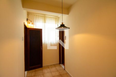 Corredor de apartamento para alugar com 3 quartos, 82m² em Gutierrez, Belo Horizonte