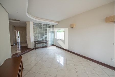 Sala 1 de casa de condomínio para alugar com 5 quartos, 391m² em Jardim das Nações, Taubaté