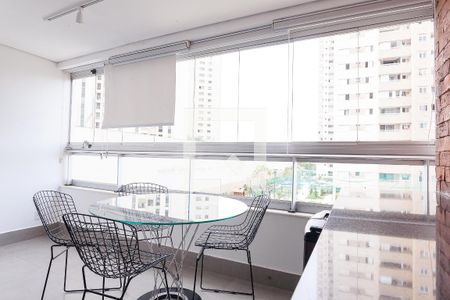 varanda / sala de jantar de apartamento para alugar com 3 quartos, 83m² em Vila da Serra, Nova Lima