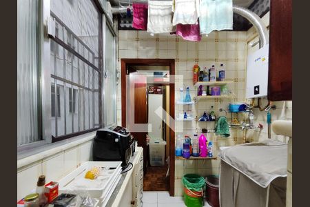 Apartamento à venda com 123m², 3 quartos e 2 vagas Apartamento à venda com 123m², 3 quartos e 2 vagasÁrea de Serviço