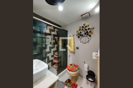 Apartamento à venda com 123m², 3 quartos e 2 vagas Apartamento à venda com 123m², 3 quartos e 2 vagasBanheiro da Suíte