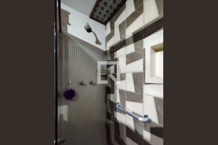 Apartamento à venda com 123m², 3 quartos e 2 vagas Apartamento à venda com 123m², 3 quartos e 2 vagasBanheiro da Suíte