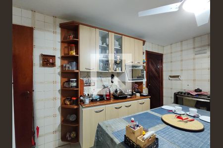 Apartamento à venda com 123m², 3 quartos e 2 vagas Apartamento à venda com 123m², 3 quartos e 2 vagasCozinha