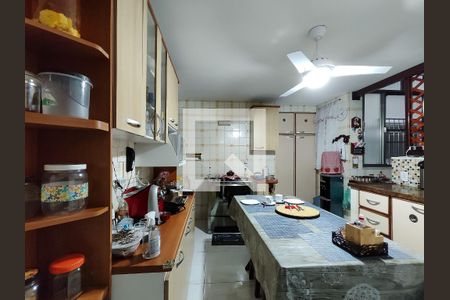 Apartamento à venda com 123m², 3 quartos e 2 vagas Apartamento à venda com 123m², 3 quartos e 2 vagasCozinha