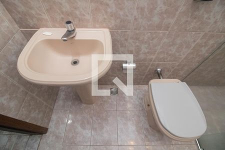 Banheiro da Suíte de casa para alugar com 4 quartos, 250m² em Ingá, Betim