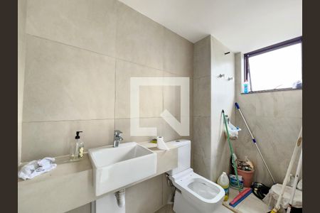 Banheiro de apartamento à venda com 1 quarto, 69m² em Santo Agostinho 4, Belo Horizonte