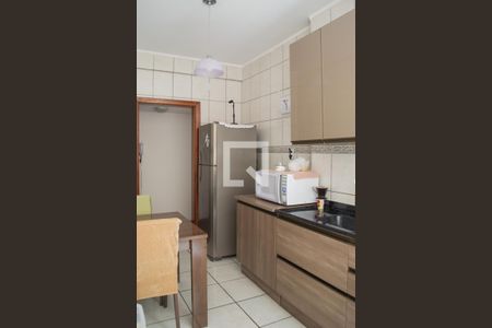 Apartamento à venda com 77m², 2 quartos e sem vagaCozinha