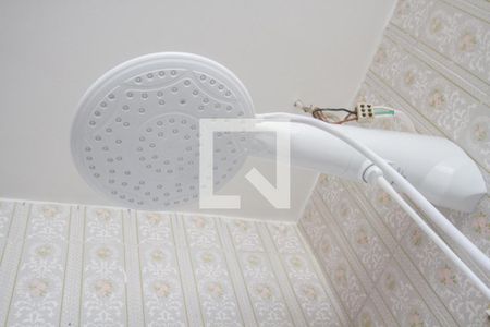 Casa à venda com 338m², 4 quartos e 4 vagas Casa à venda com 338m², 4 quartos e 4 vagasChuveiro