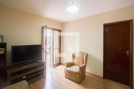 Casa à venda com 338m², 4 quartos e 4 vagas Casa à venda com 338m², 4 quartos e 4 vagasQuarto 2