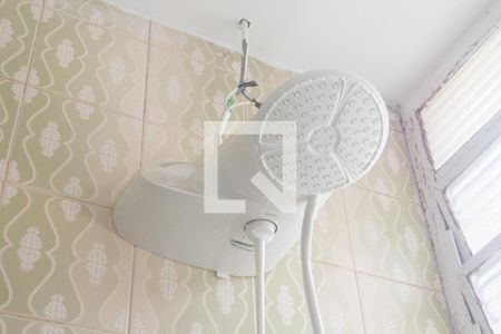 Casa à venda com 338m², 4 quartos e 4 vagas Casa à venda com 338m², 4 quartos e 4 vagasChuveiro