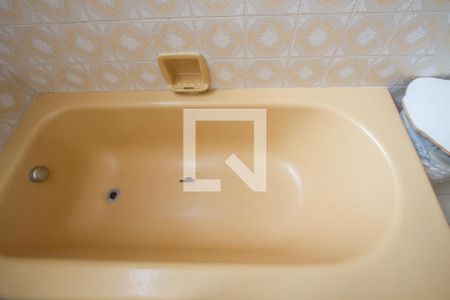 Casa à venda com 338m², 4 quartos e 4 vagas Casa à venda com 338m², 4 quartos e 4 vagasBanheira