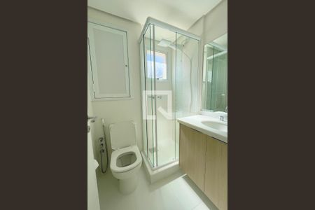 Banheiro de kitnet/studio para alugar com 1 quarto, 30m² em Bom Fim, Porto Alegre