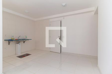 Sala de apartamento para alugar com 2 quartos, 41m² em Itaquera, São Paulo