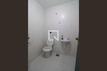 Casa à venda com 800m², 5 quartos e 4 vagasBanheiro 1 do Salão de festa 1