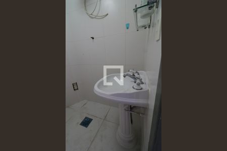 Casa à venda com 800m², 5 quartos e 4 vagasBanheiro 1 do Salão de Festas 2