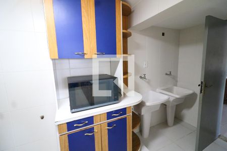 Casa à venda com 800m², 5 quartos e 4 vagasCozinha do Salão de Festas 2