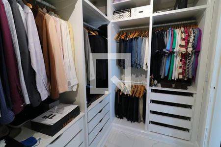 Casa à venda com 800m², 5 quartos e 4 vagasCloset 1 da Suíte 1