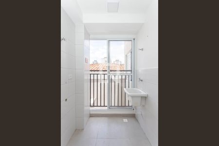 Area de Serviços de apartamento para alugar com 1 quarto, 30m² em Vila Brasílio Machado, São Paulo