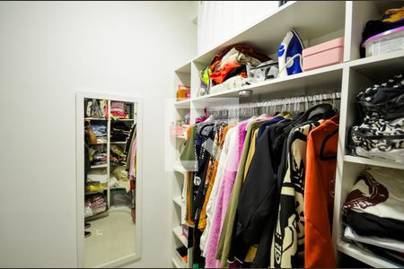 Apartamento para alugar com 47m², 1 quarto e 1 vagaCloset do Quarto