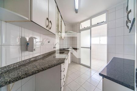Cozinha  de apartamento para alugar com 2 quartos, 62m² em Silveira, Santo André