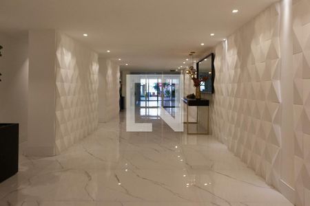 Apartamento à venda com 184m², 3 quartos e 3 vagasHall social