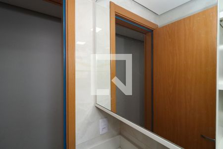 Apartamento à venda com 45m², 2 quartos e 1 vaga Apartamento à venda com 45m², 2 quartos e 1 vagaBanheiro