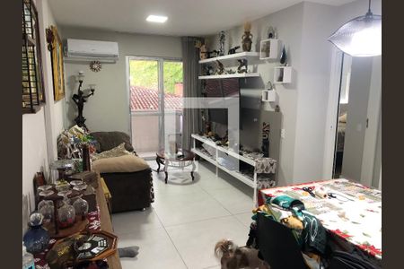 Apartamento para alugar com 63m², 2 quartos e 1 vagaSala
