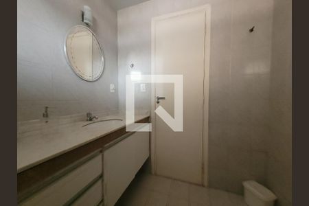 Apartamento para alugar com 55m², 1 quarto e 1 vaga Apartamento para alugar com 55m², 1 quarto e 1 vagaBanheiro da Suíte