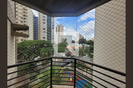 Sacada de apartamento para alugar com 1 quarto, 55m² em Cambuí, Campinas