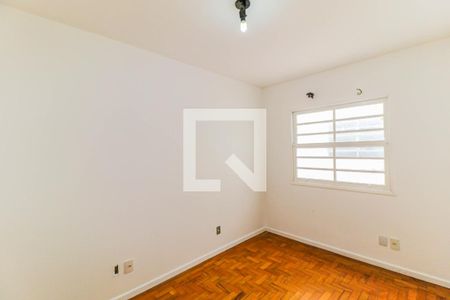 Casa à venda com 240m², 3 quartos e 2 vagasQuarto 2