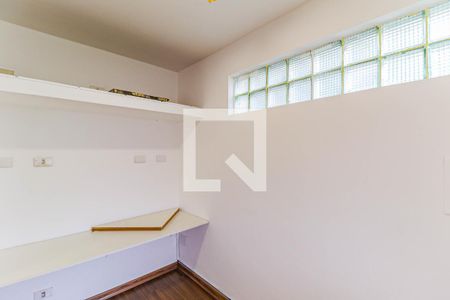 Sala de TV de casa à venda com 3 quartos, 240m² em Santo Amaro, São Paulo