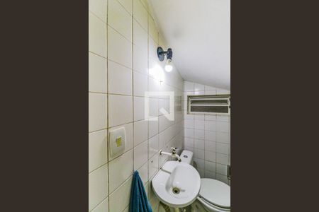 Casa à venda com 240m², 3 quartos e 2 vagasLavabo