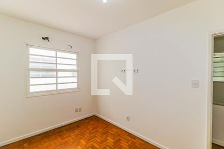 Casa à venda com 240m², 3 quartos e 2 vagasQuarto 2
