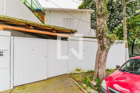Casa à venda com 240m², 3 quartos e 2 vagasFachada
