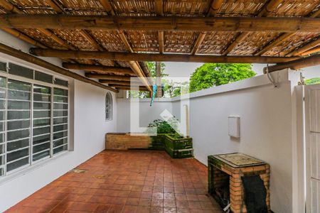 Casa à venda com 240m², 3 quartos e 2 vagasGaragem