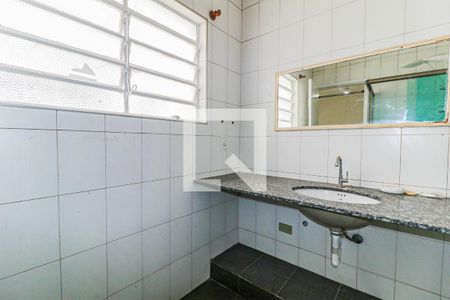 Casa à venda com 240m², 3 quartos e 2 vagasBanheiro Suíte